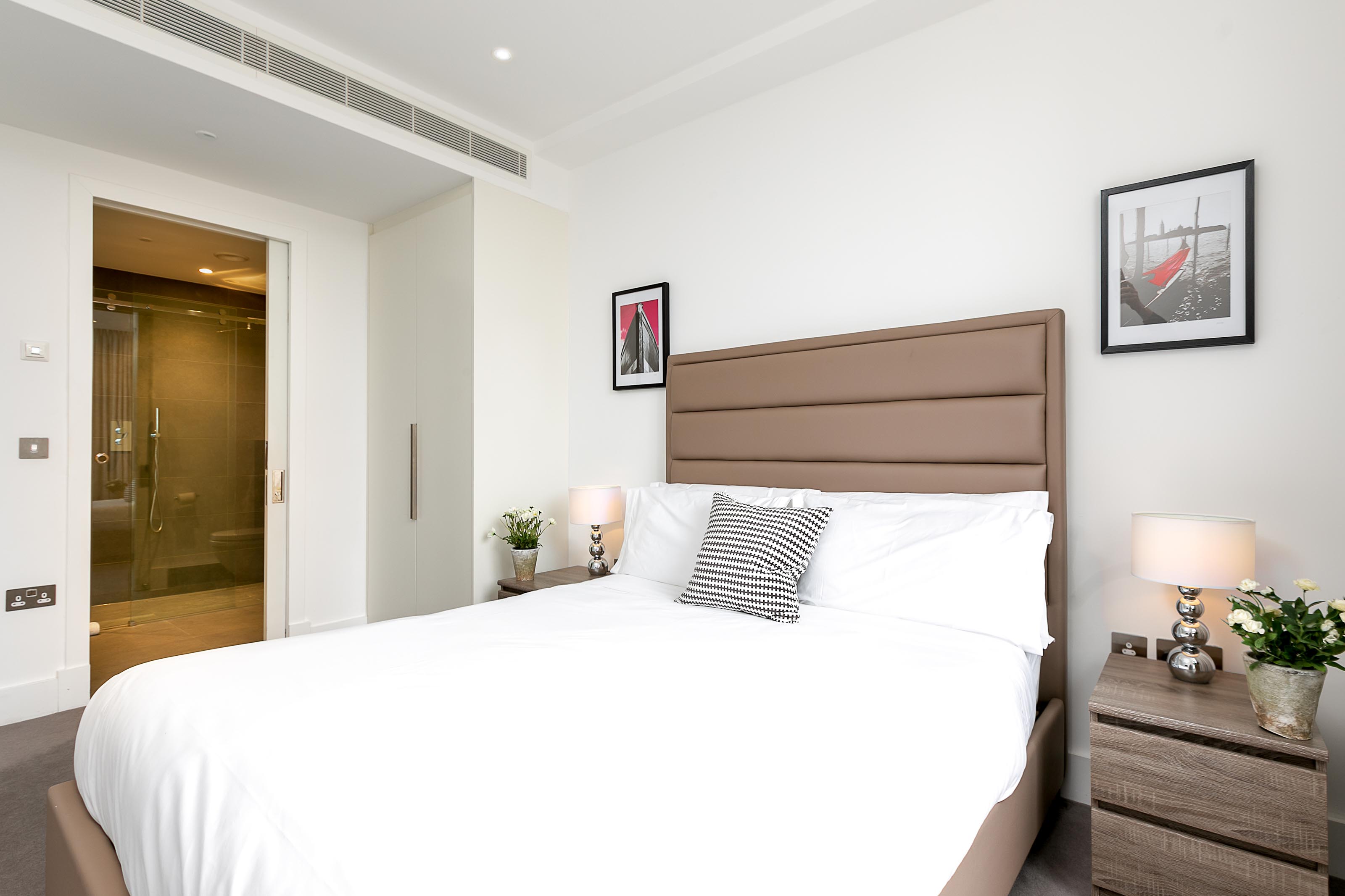 Lovelydays luxury service apartment rental - London - Covent Garden - Prince's House 506 - Lovelysuite - 2 bedrooms - 2 bathrooms - Double bed - 55c50b8f1cf4 - Lovelydays
